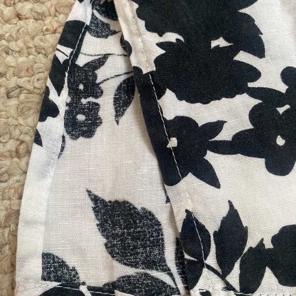 Lucy& Laurel  NWOT Black& White Floral Pattern Top Sz 1x - Picture 3 of 13